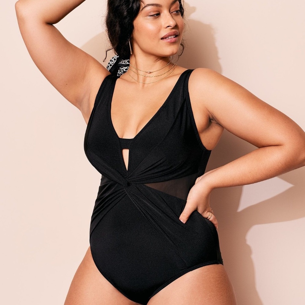 Contour Plus Knot Front V-Neck Mesh Sides Black One Piece Swim - Picture 4 of 12